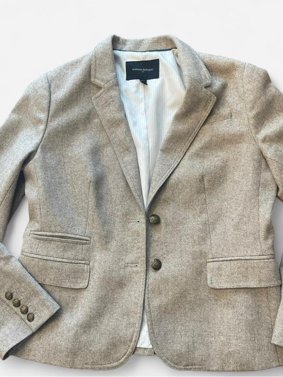 Banana Republic Jackets & Blazers - Banana Republic Chevron Academy Blazer Size 12 - Oatmeal color